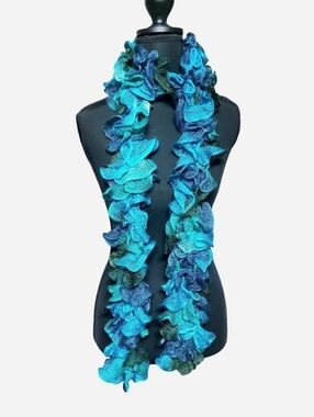 Vntg Y2K Scarf Womens One Size 66" Long Blue Ombre Ruffle Crochet Colorful Boho